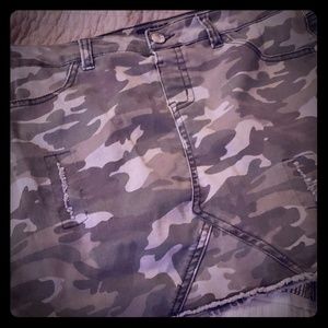 Camo Justice Skirt NWOT